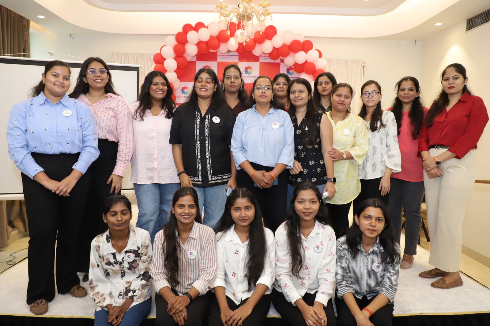 Amuwa Corporation team moment 3