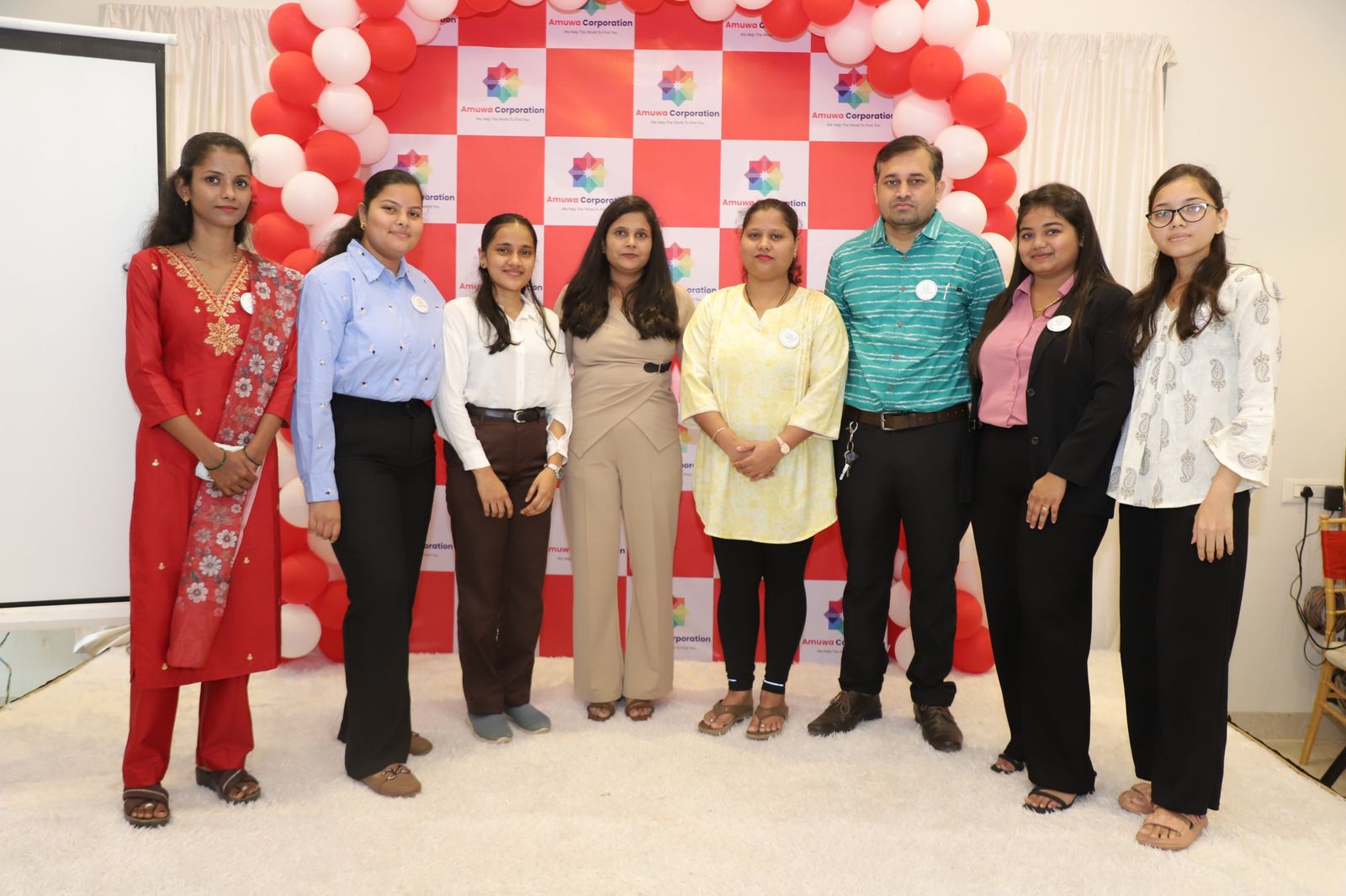 Amuwa Corporation team moment 4