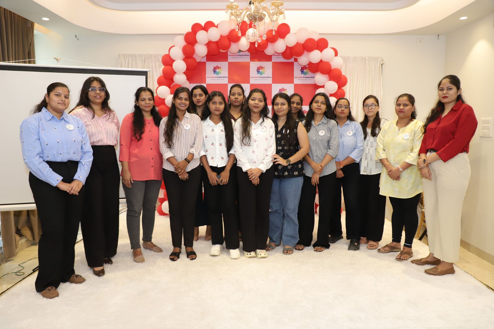 Amuwa Corporation team moment 7